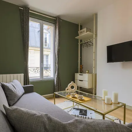 Comfortable Retreat Near Parc Monceau Apartment *