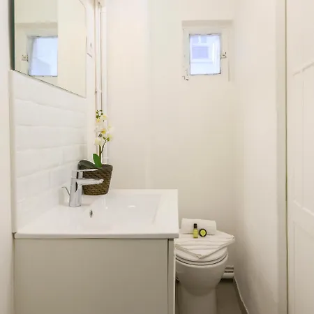 Comfortable Retreat Near Parc Monceau شقة *